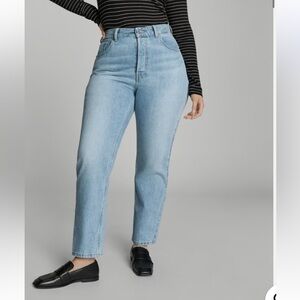 EVERLANE straight The Curvy 90s Cheeky Straight Jean
